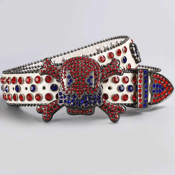 Ceinture en cuir cloutée avec strass et tête de mort