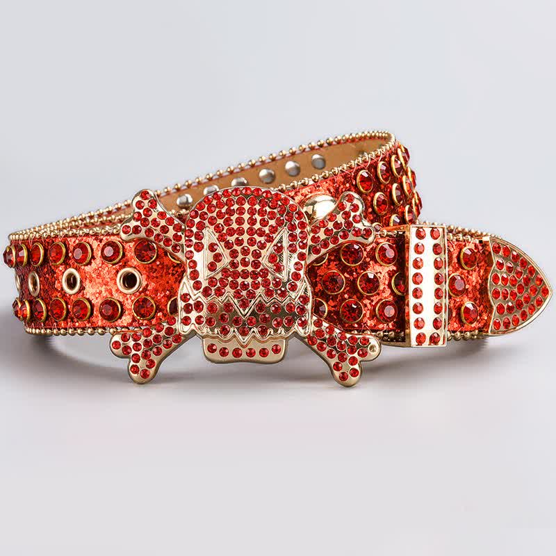 Ceinture en cuir cloutée avec strass et tête de mort