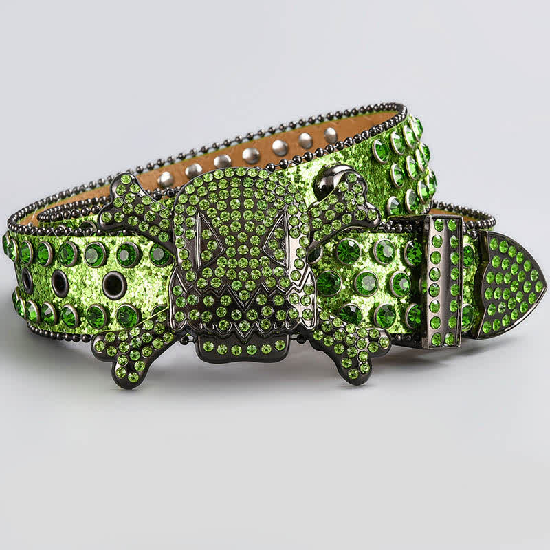 Ceinture en cuir cloutée avec strass et tête de mort