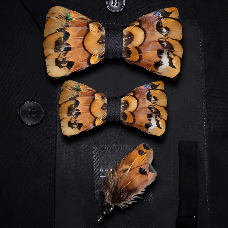 Nœud papillon en plumes de faisan beige et doré avec épingle à revers - Ensemble Parent-Enfant - image 5