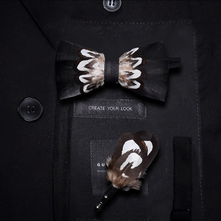 Nœud papillon à plumes noir et blanc avec épingle à revers