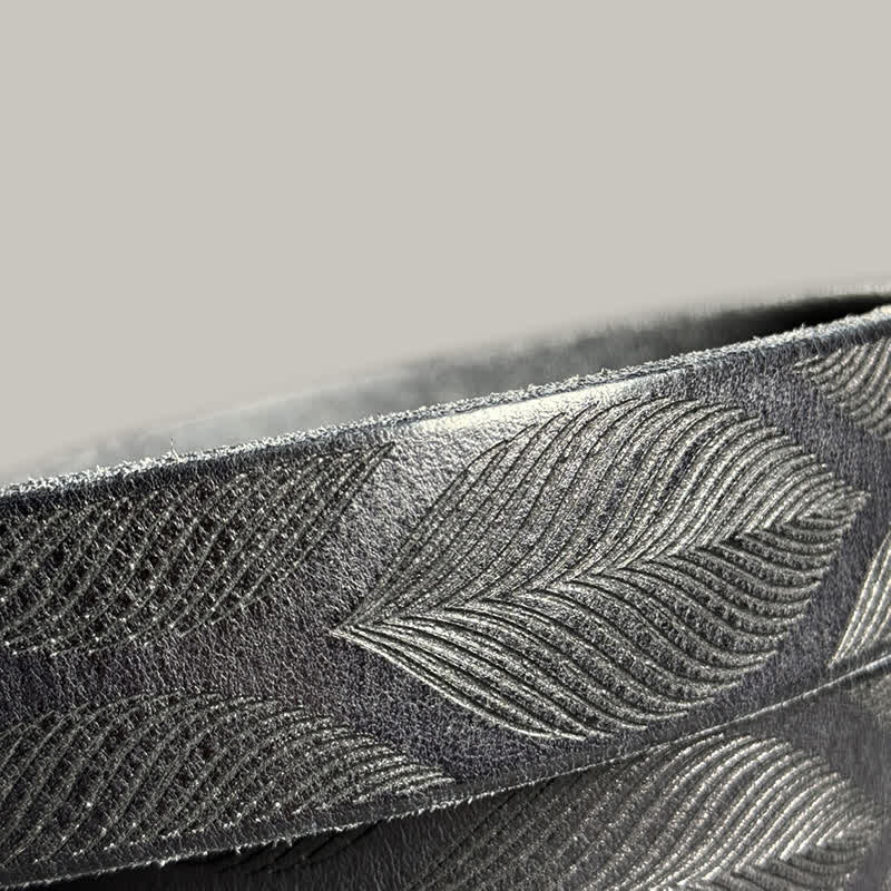 Ceinture en cuir gaufré personnalisée avec feuilles de plantes vieillies