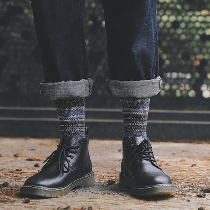 Chaussettes à rayures ethniques de style national rétro