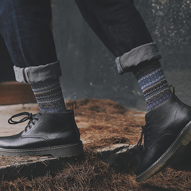 Chaussettes à rayures ethniques de style national rétro