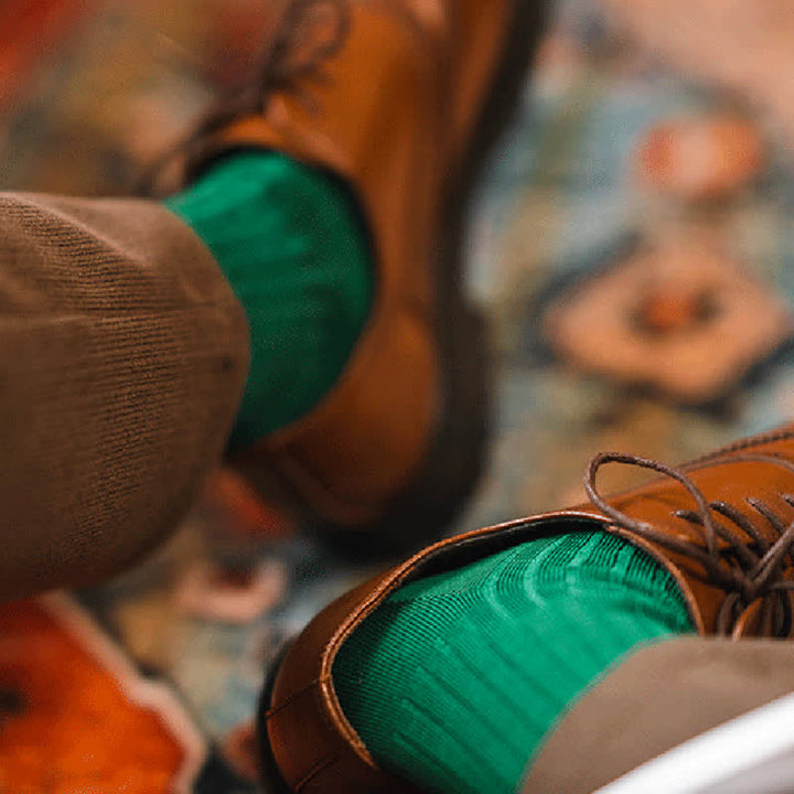 Chaussettes d'affaires simples en coton de couleur unie pour hommes