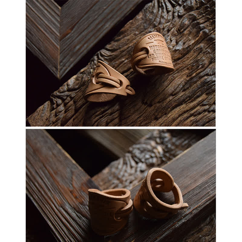 Foulard carré patchwork bleu avec boucle en cuir