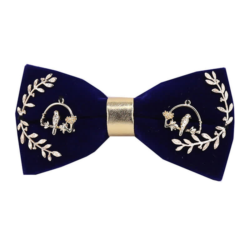 Nœud papillon pour homme avec appliques dorées et décoration en feuille de métal
