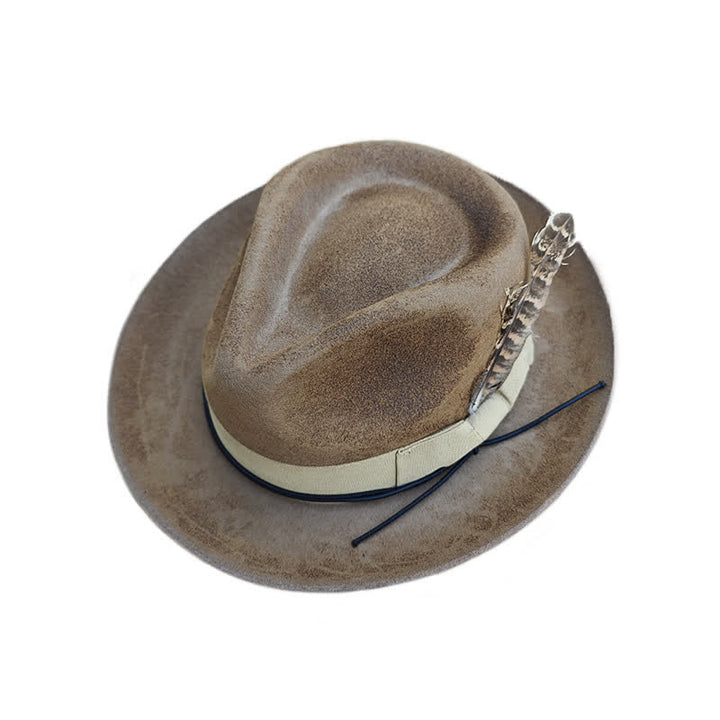 Chapeau de cowboy en feutre avec plumes de chameau vieillies