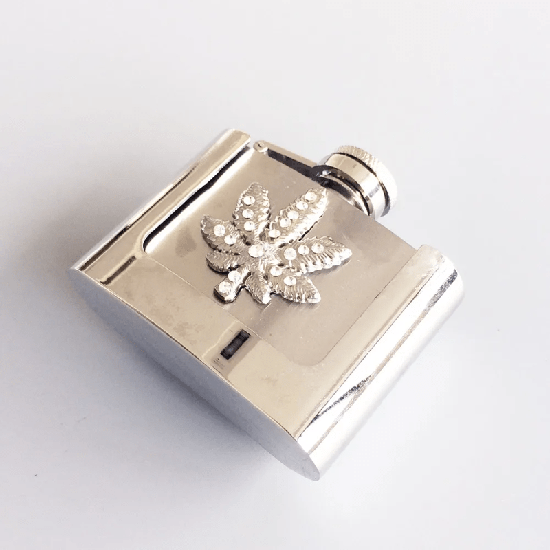 Ceinture en cuir à strass pour homme avec feuille d'érable et flasque cachée, 2 oz