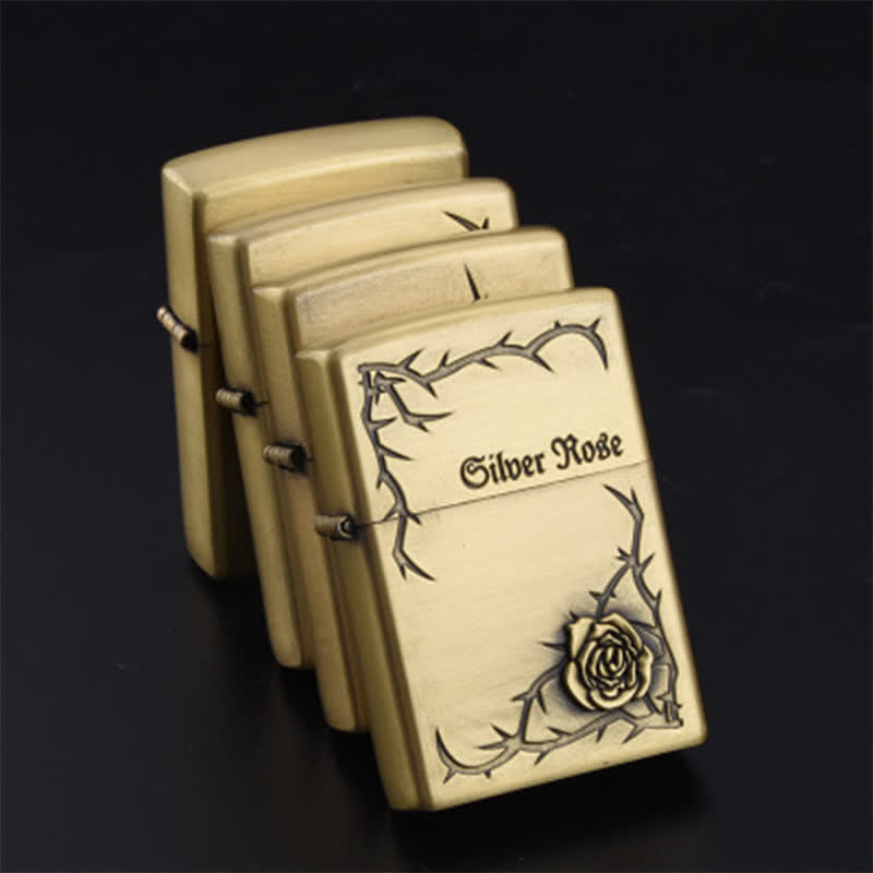 Briquet à kérosène rechargeable avec roses en relief en bronze
