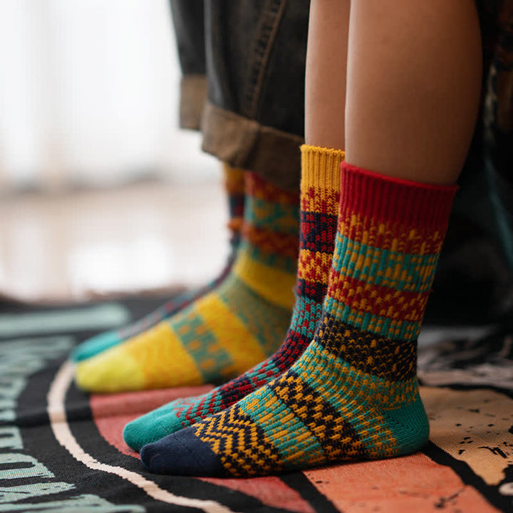 Chaussettes en coton rayées à motifs ethniques colorés