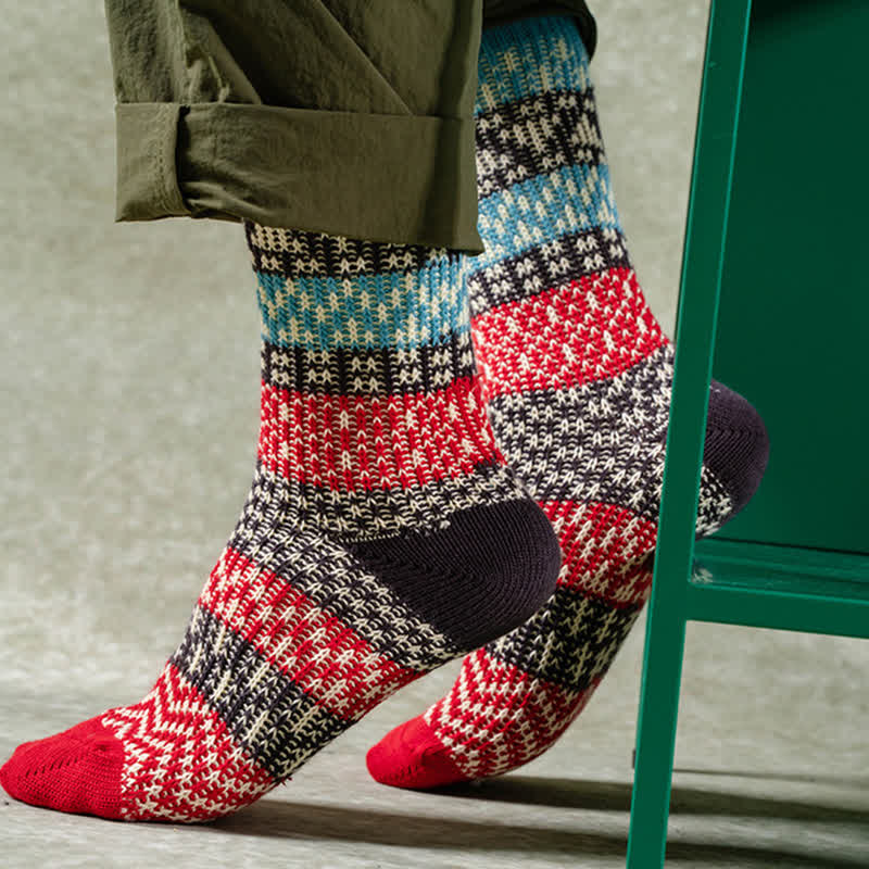 Chaussettes en coton rayées à motifs ethniques colorés