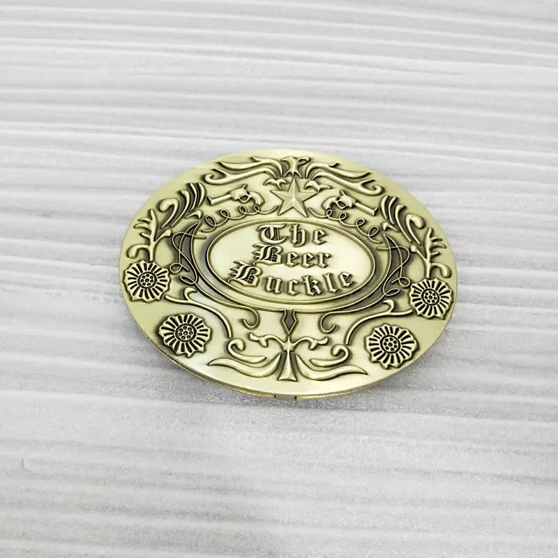 Ceinture en cuir avec boucle pour porte-bière créative et gravure de fleurs pour homme