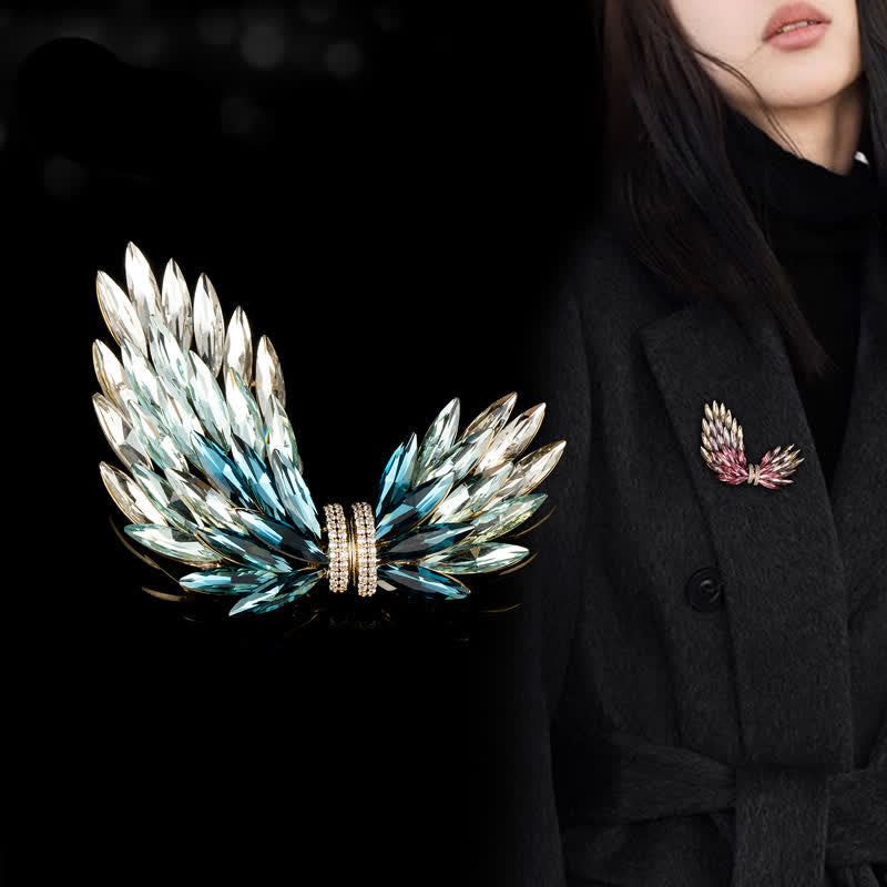 Broche élégante et luxueuse en forme d'ailes en zircon brillant pour femme