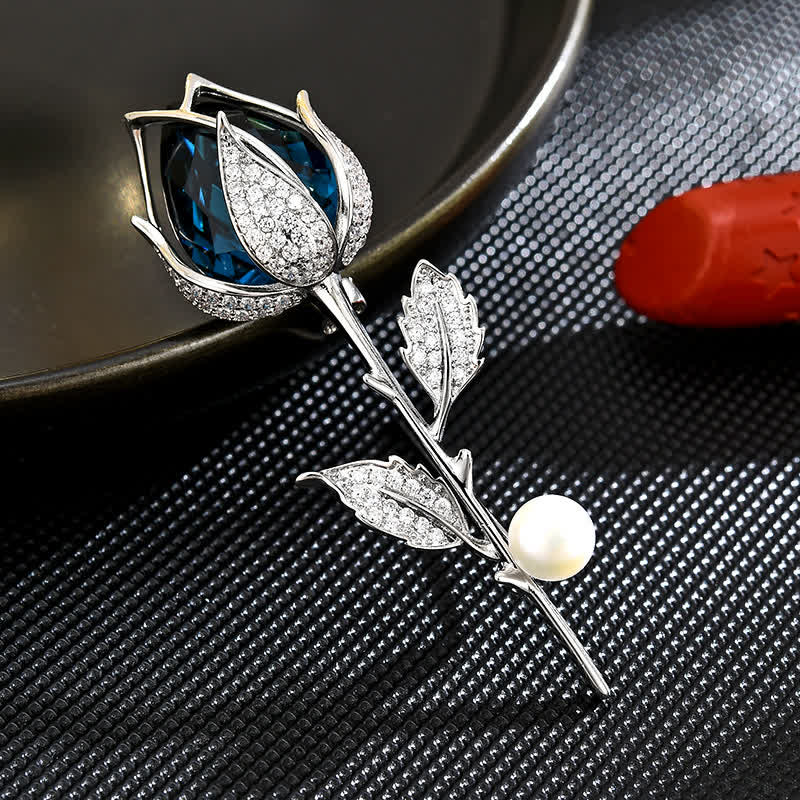 Broche élégante en cristal synthétique pour femme avec tulipe bleue