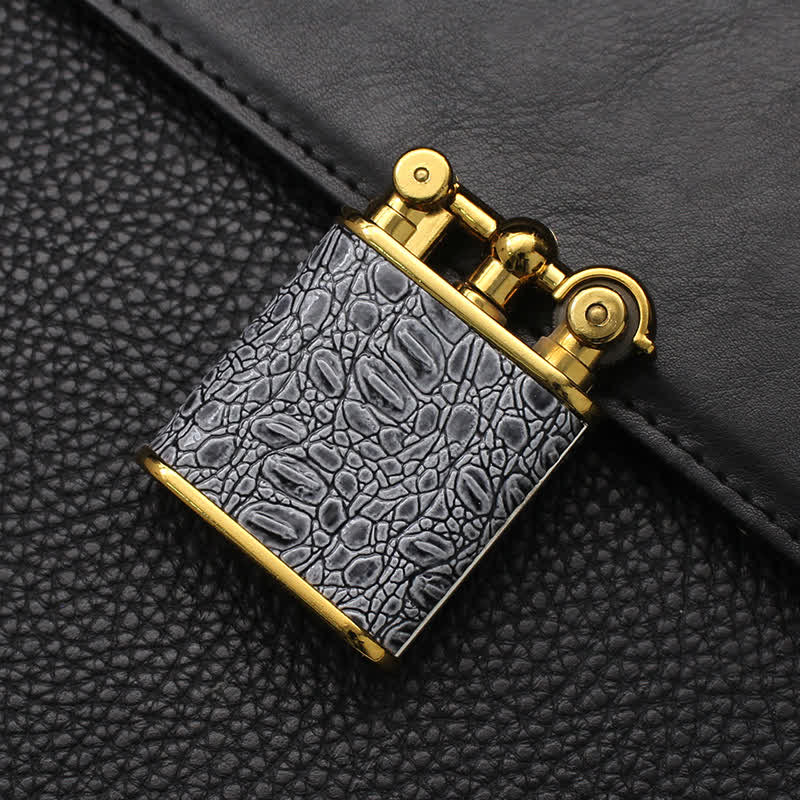 Briquet au butane rechargeable en similicuir à flamme nue réglable