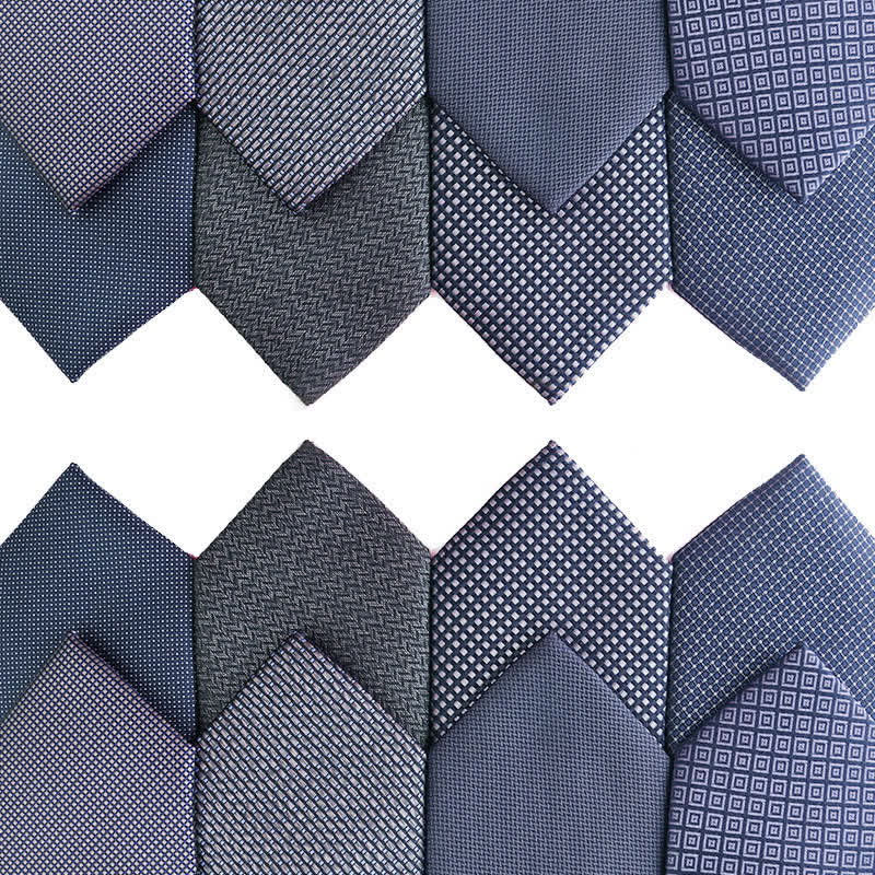 Cravate d'affaires bleu marine pour homme de la série Advanced