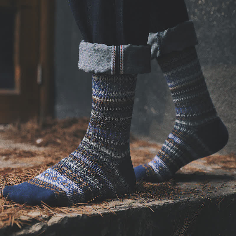 Chaussettes à rayures ethniques de style national rétro