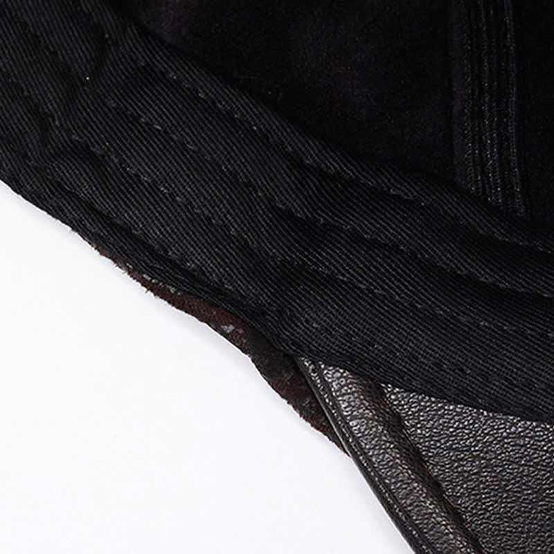 Béret en cuir à imprimé unique et ajustable sur le côté