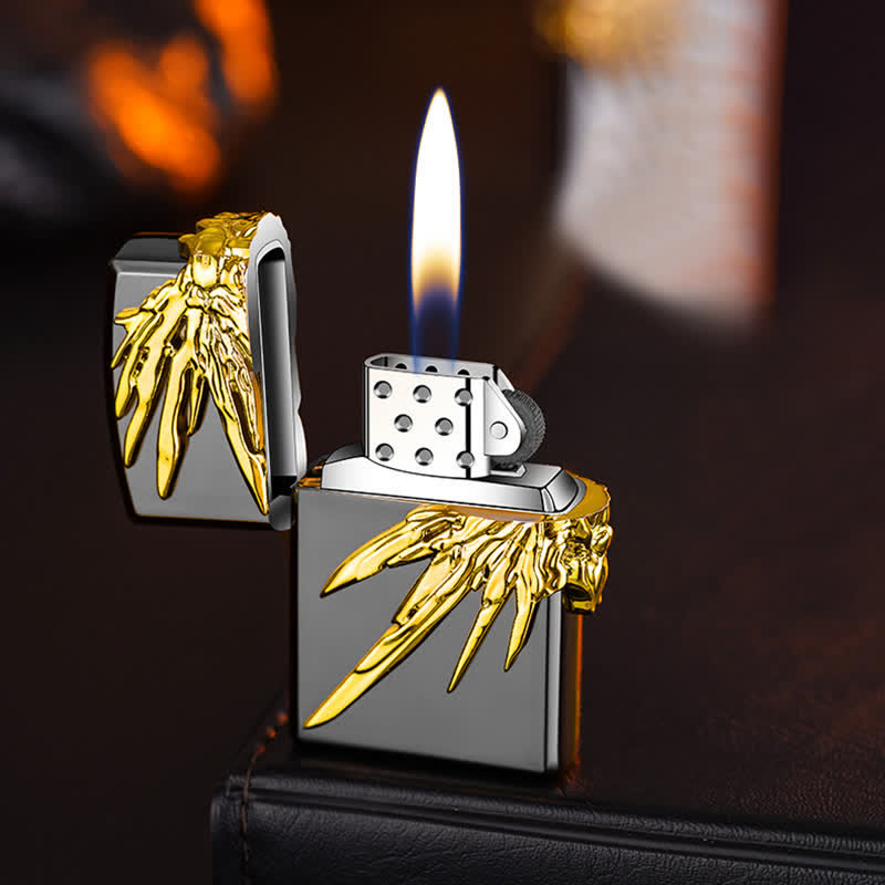 Briquet au butane rechargeable à trois côtés avec ailes en relief 3D