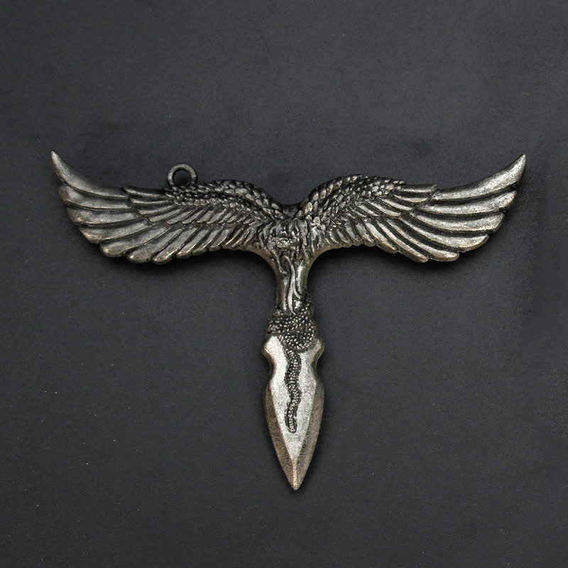 Porte-clés Eagle Ghost Sting déballant la lame de coupe