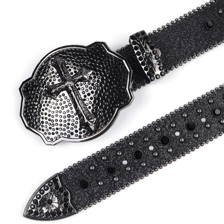 Ceinture en cuir cloutée avec boucle croisée brillante et strass