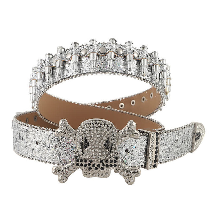 Ceinture en cuir avec rivets en forme de balle et boucle de crâne de dessin animé