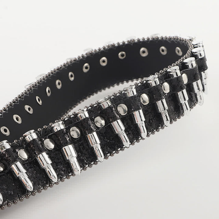 Ceinture en cuir avec rivets en forme de balle et boucle de crâne de dessin animé