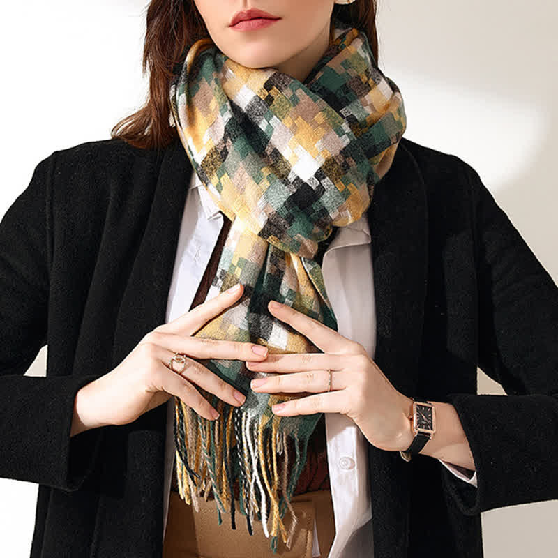 Écharpe douce unisexe multicolore en forme de puzzle à franges