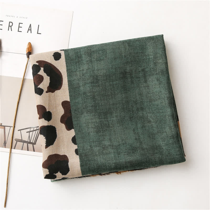 Écharpe fine et grande à imprimé léopard pour femme