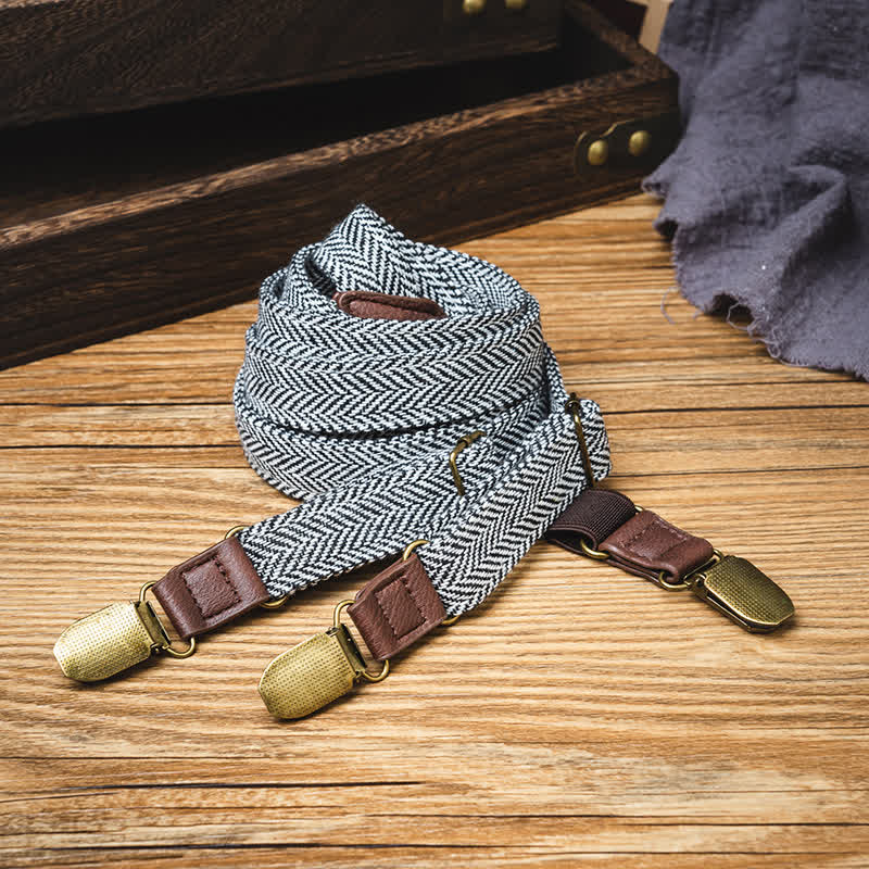 Pantalon tendance à chevrons avec bretelles en Y