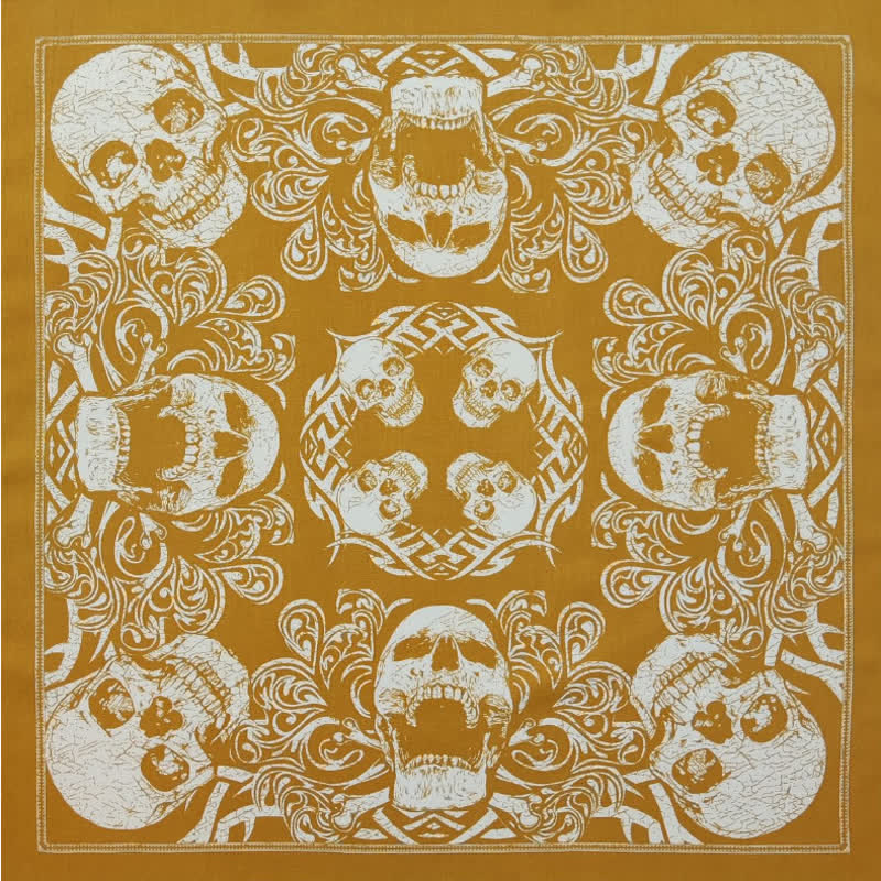 Foulard carré imprimé crâne de pirate jaune et blanc