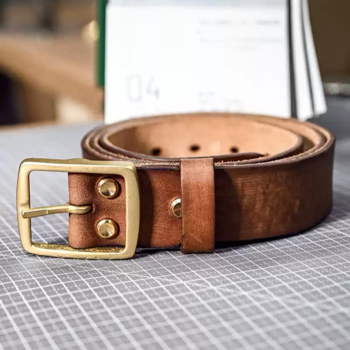 Ceinture décontractée en cuir vieilli fait main avec boucle en laiton