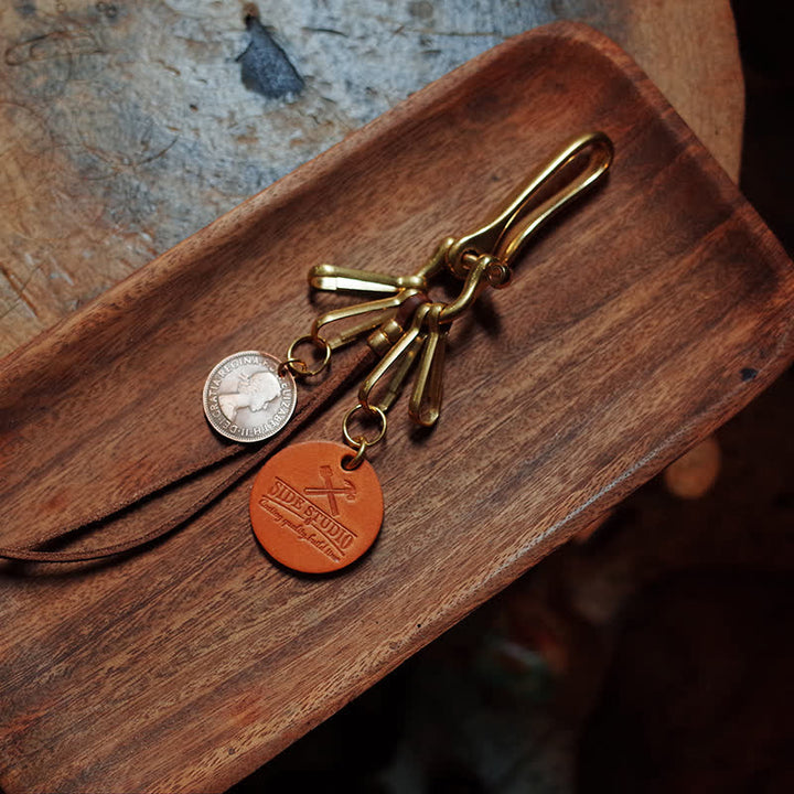 Porte-clés en cuir avec clip de ceinture en laiton antique de style mécanique