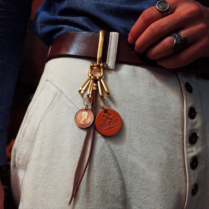 Porte-clés en cuir avec clip de ceinture en laiton antique de style mécanique