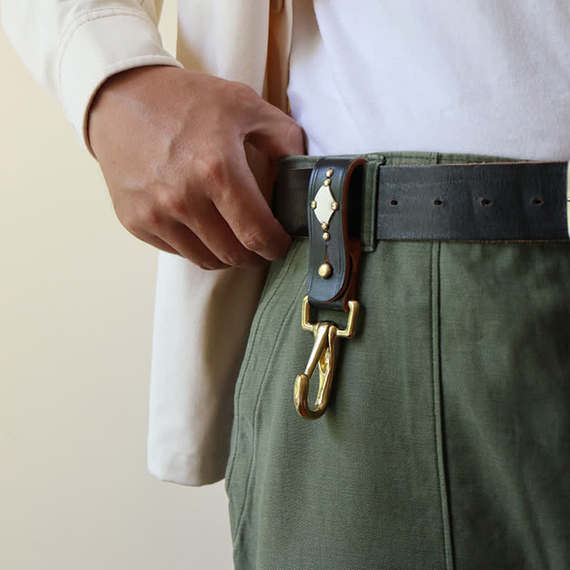 Porte-clés en cuir avec clip de ceinture en laiton clouté et rivets