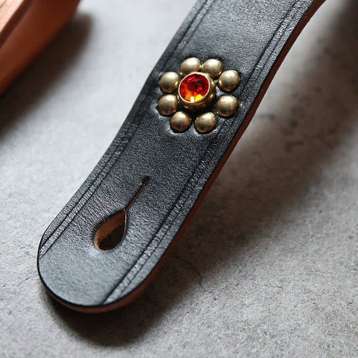 Porte-clés en cuir avec clip de ceinture en laiton clouté et rivets