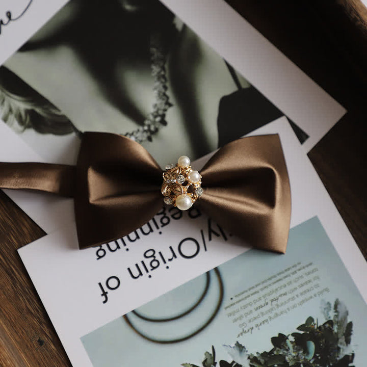 Nœud papillon pour homme en fausses perles et fleurs dorées