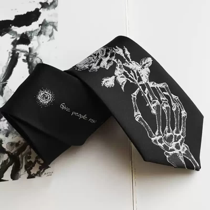 Cravate noire et argentée pour homme avec imprimé rose Give People