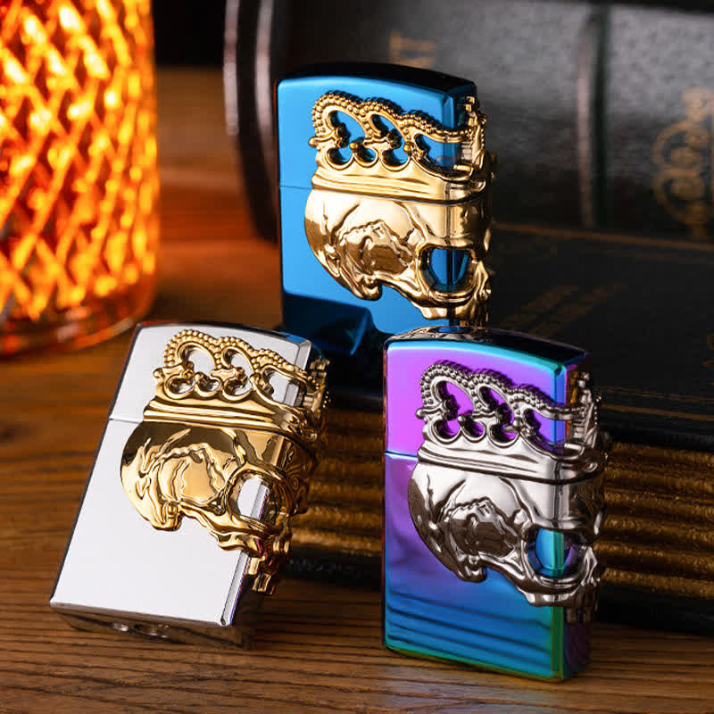 Briquet au butane rechargeable à trois côtés avec tête de mort et couronne en relief 3D