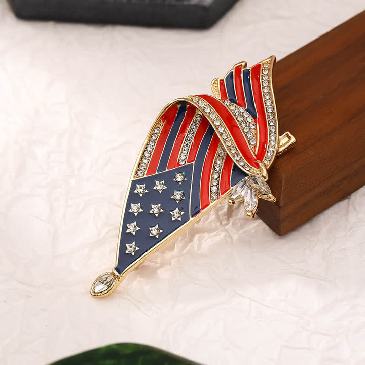 Broche patriotique en strass avec drapeau américain émaillé