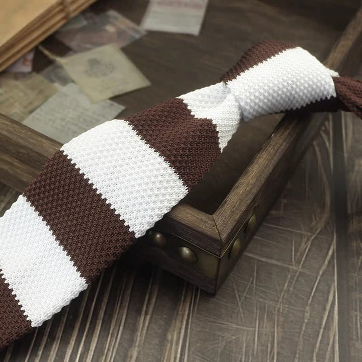 Cravate tricotée à rayures et à motifs de blocs de couleurs pour hommes
