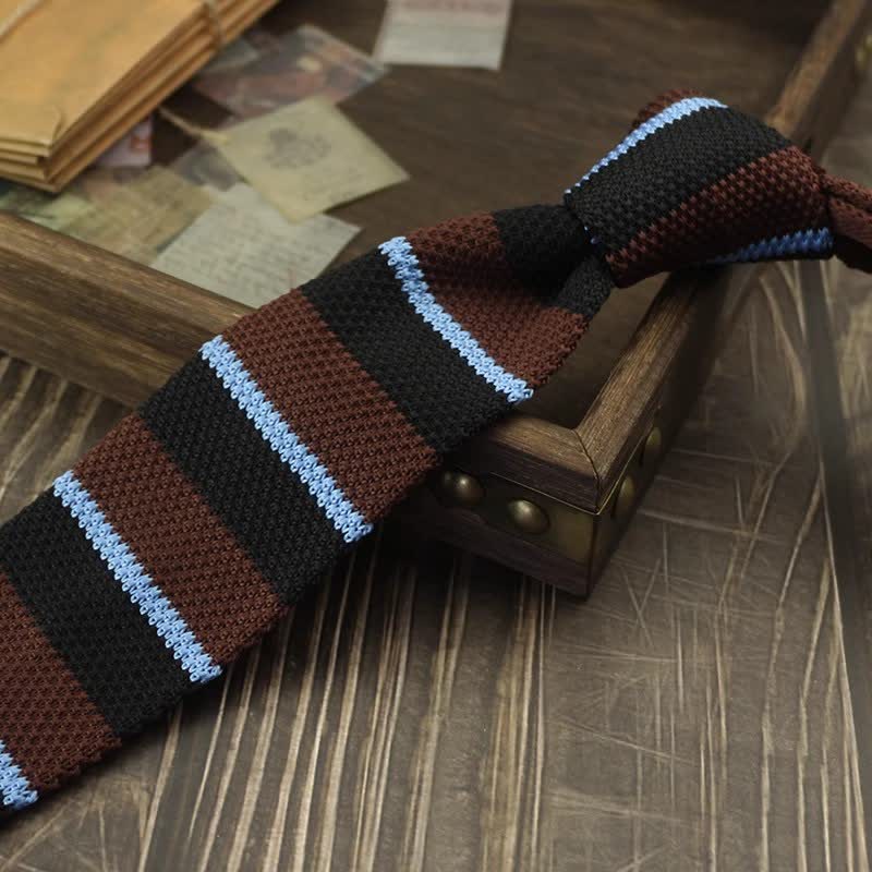 Cravate tricotée à rayures et à motifs de blocs de couleurs pour hommes
