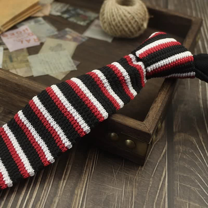 Cravate tricotée à rayures et à motifs de blocs de couleurs pour hommes
