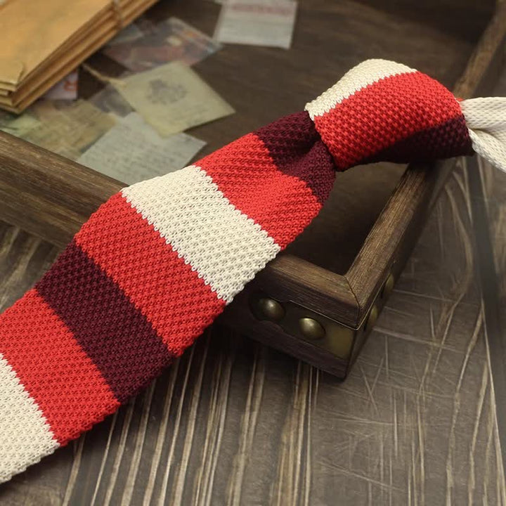 Cravate tricotée à rayures et à motifs de blocs de couleurs pour hommes