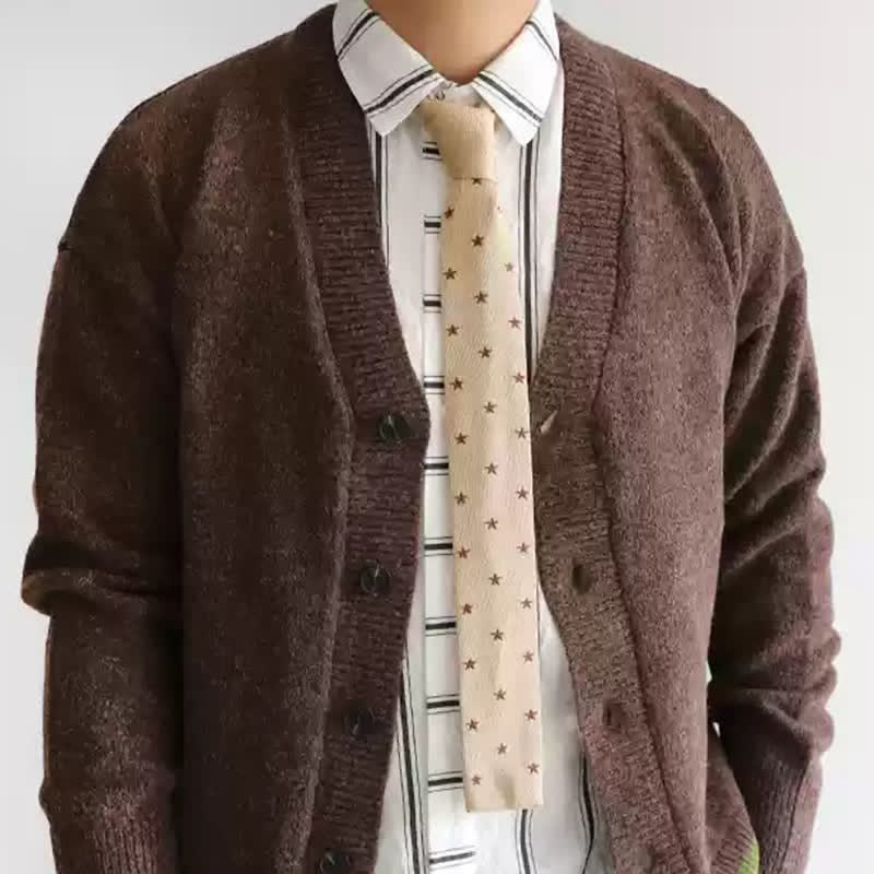 Cravate tricotée à pois étoilés pour homme, couleur cappuccino au lait