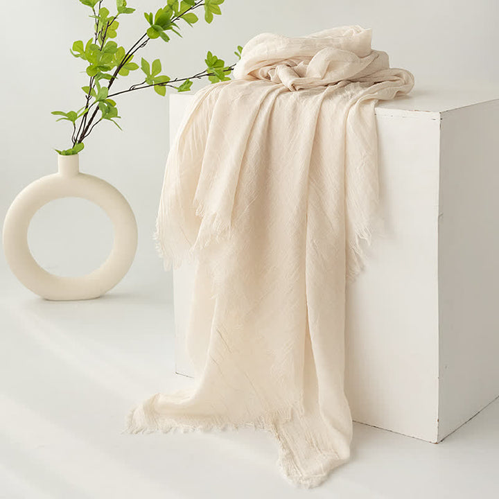 Écharpe d'été fine et douce à pompons courts de couleur unie
