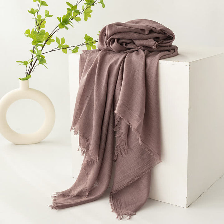 Écharpe d'été fine et douce à pompons courts de couleur unie