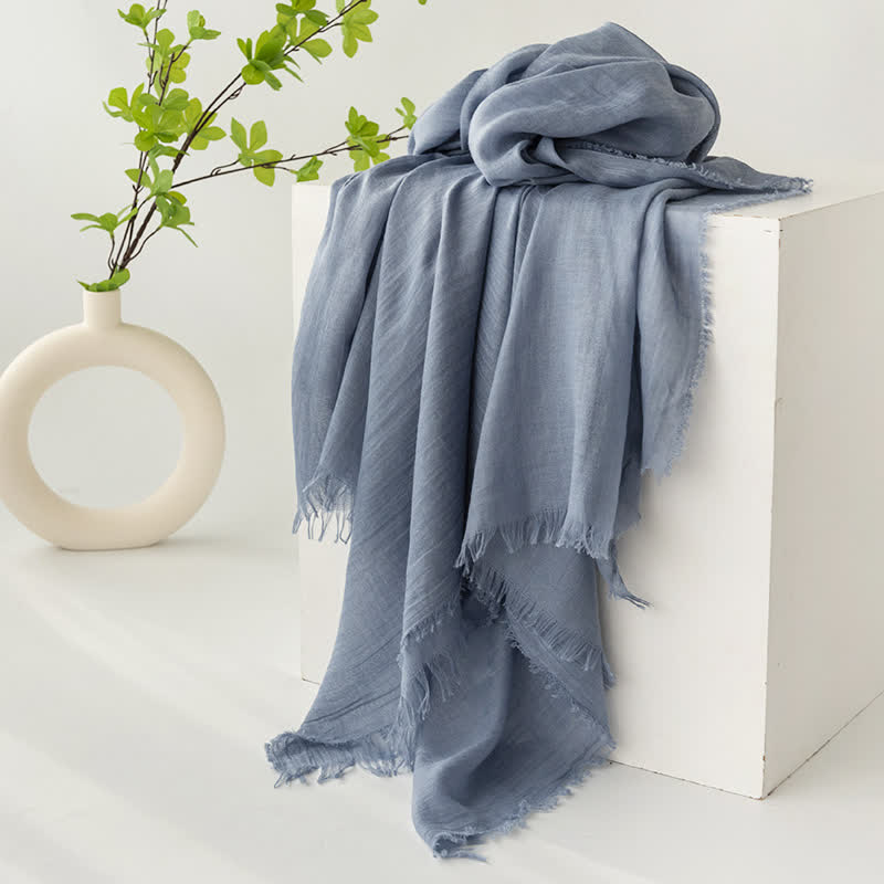 Écharpe d'été fine et douce à pompons courts de couleur unie