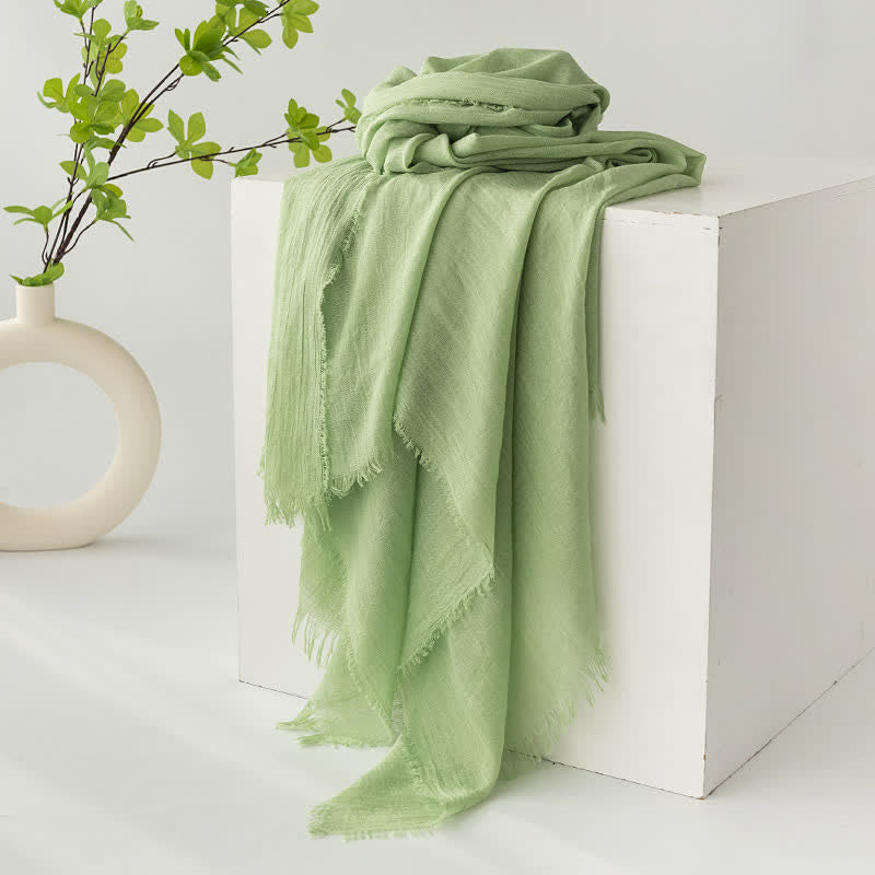 Écharpe d'été fine et douce à pompons courts de couleur unie